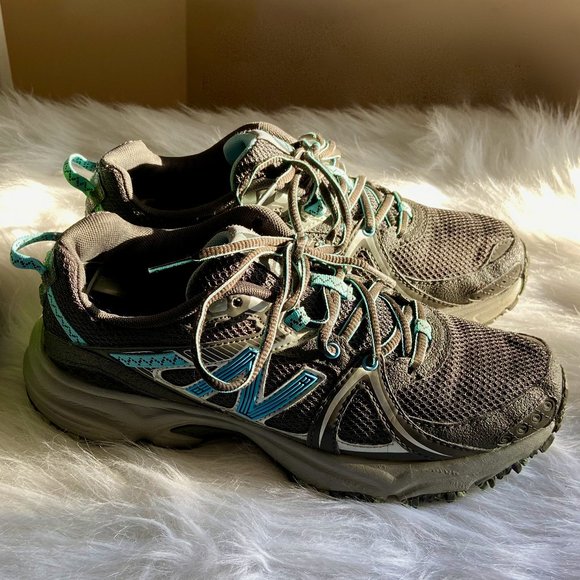 New Balance Trail Running Shoes Size 7 - Picture 1 of 8